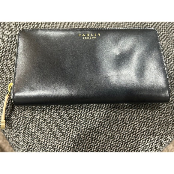 Radley London Women’s Long Black Leather Wallet - Picture 2 of 16